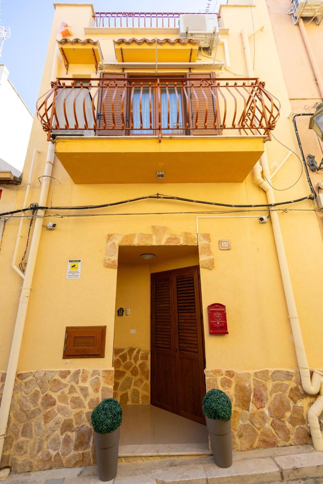 Sunshine Apartments Trappeto  Exterior photo